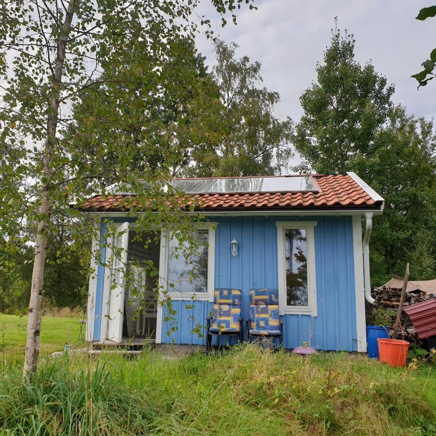 Gaeststuga I Vacker Natur, Bastu, Bubbelpool Sommartid Och Gratis Parkering Naera Ulricehamn Och Lassalyckan, Guesthouse With Nice View With Sauna And Free Parking Close To Dalsjoefors And Fishing บูโรส ภายนอก รูปภาพ